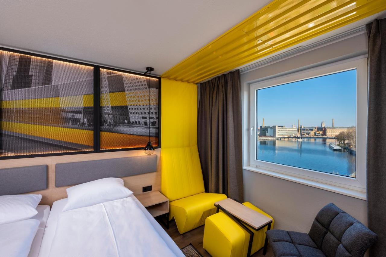 Ibis Styles Berlin Treptow Hotel Bagian luar foto