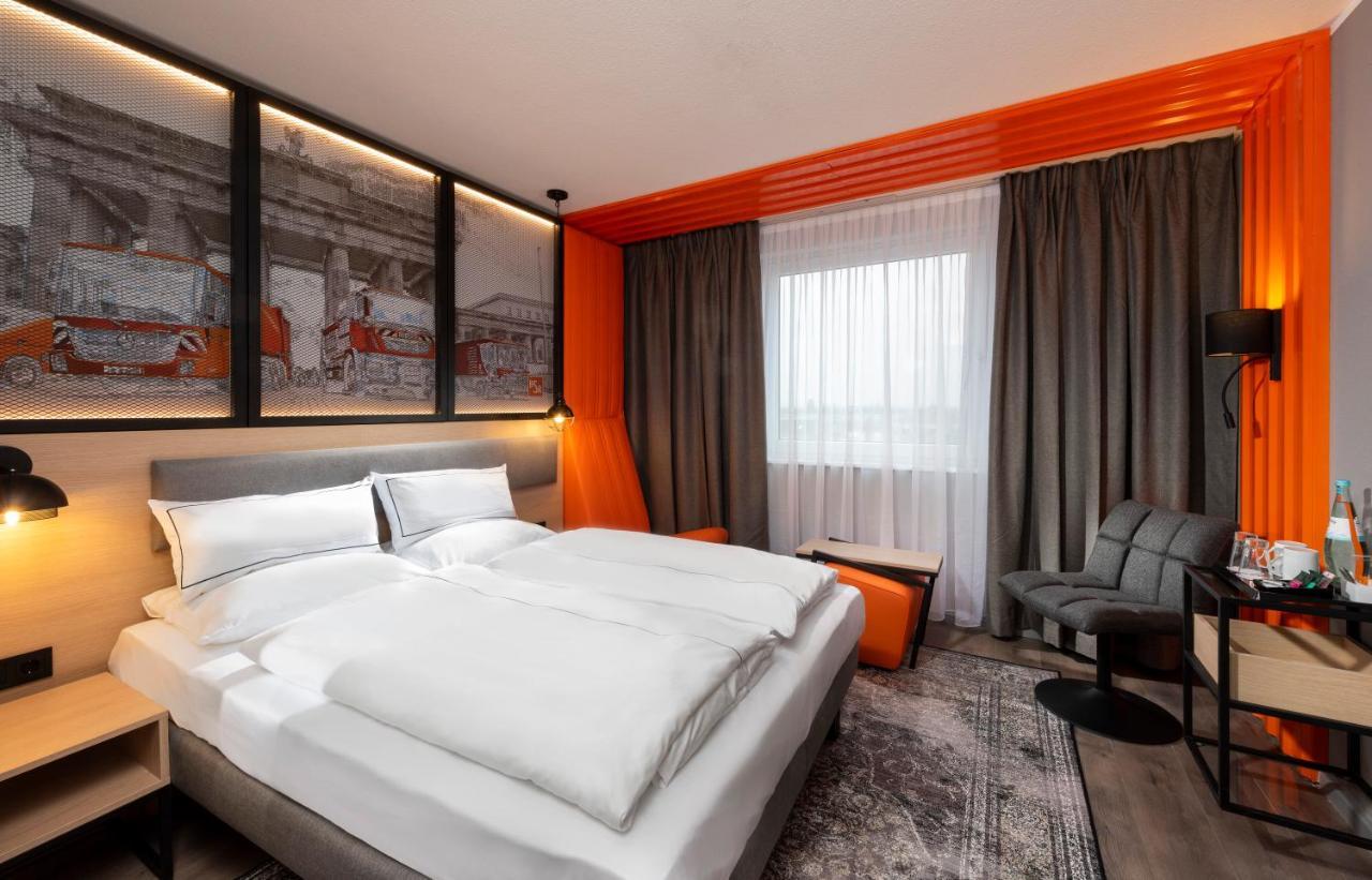 Ibis Styles Berlin Treptow Hotel Bagian luar foto