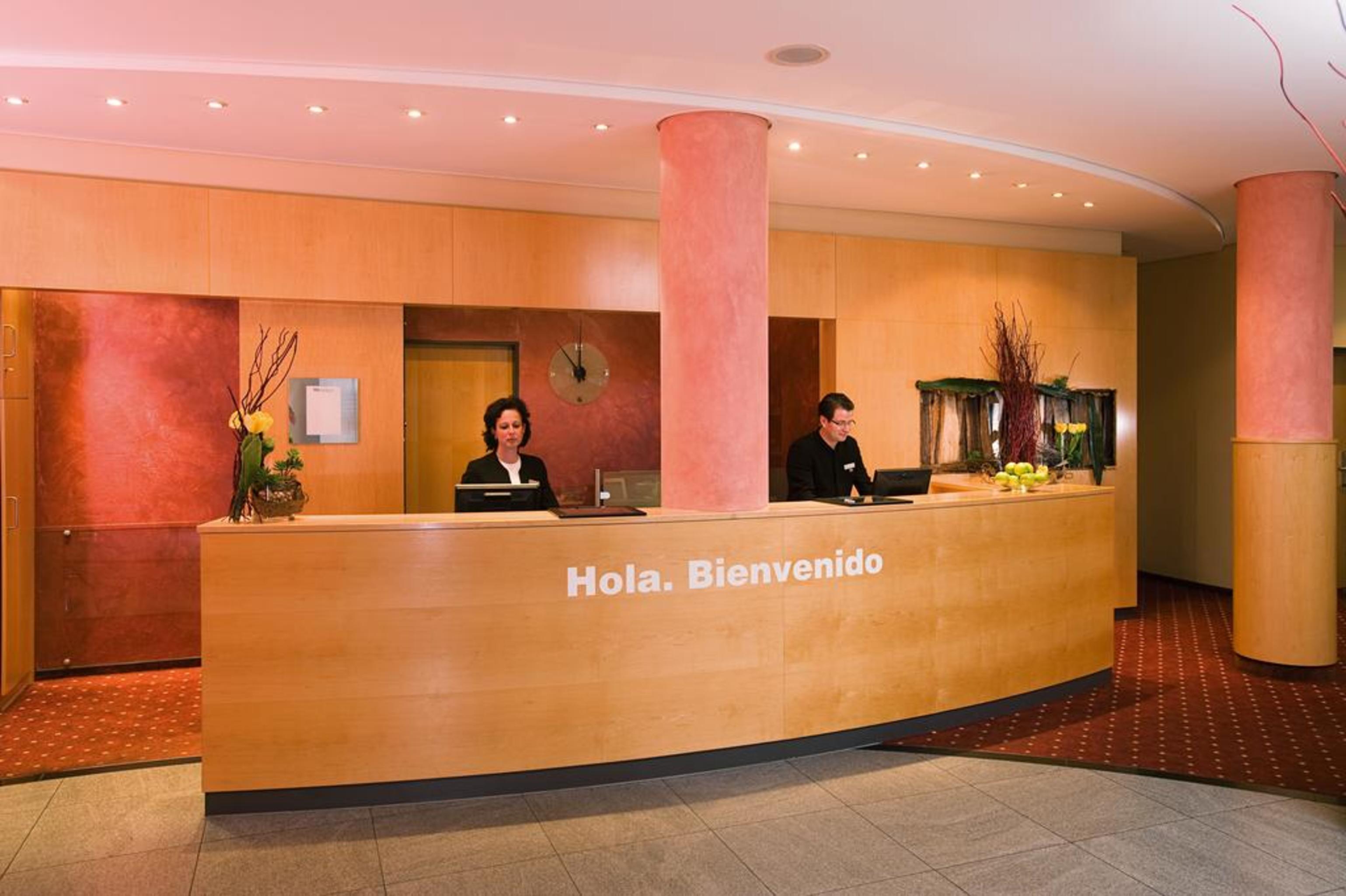 Ibis Styles Berlin Treptow Hotel Bagian luar foto